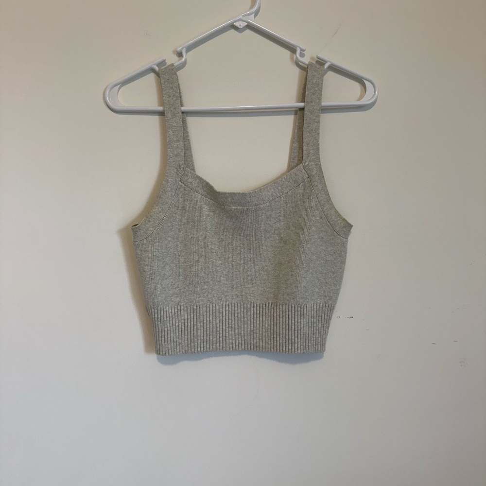 Everlane Cropped sweater tank top